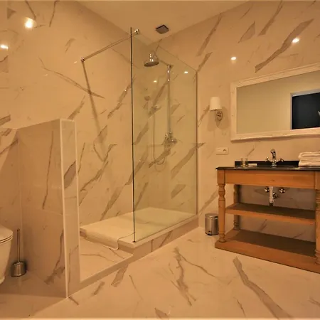 De Noailles Bed & Breakfast