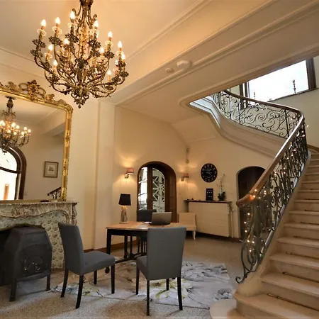 Bed & Breakfast De Noailles 4*