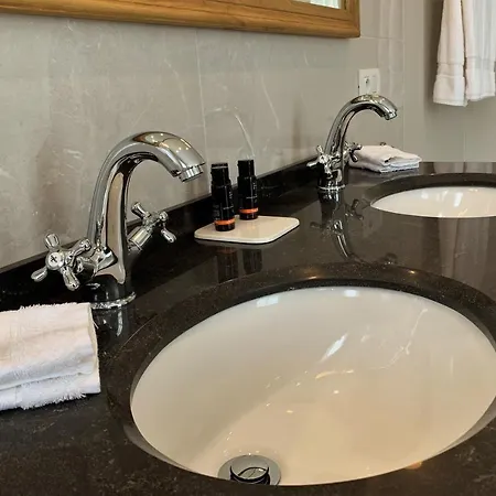 De Noailles 住宿加早餐酒店 4*