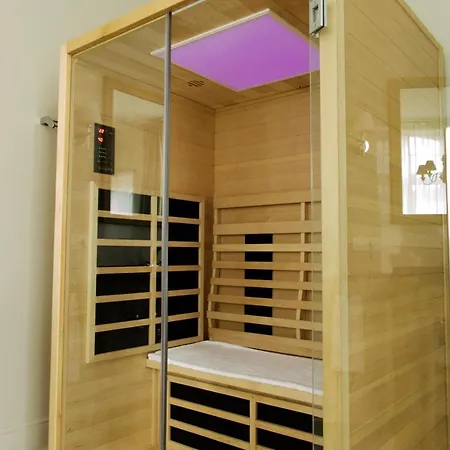 De Noailles 住宿加早餐酒店