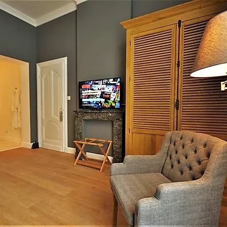 Oda ve Kahvaltı De Noailles Spa