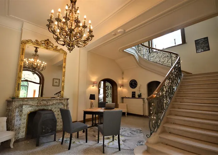 Bed & Breakfast De Noailles 4*