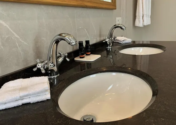 De Noailles Bed & Breakfast 4*